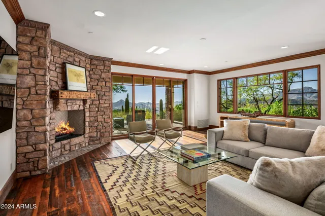 $5,995,000 | 42820 North Fleming Springs Road, Cave Creek, AZ 85331