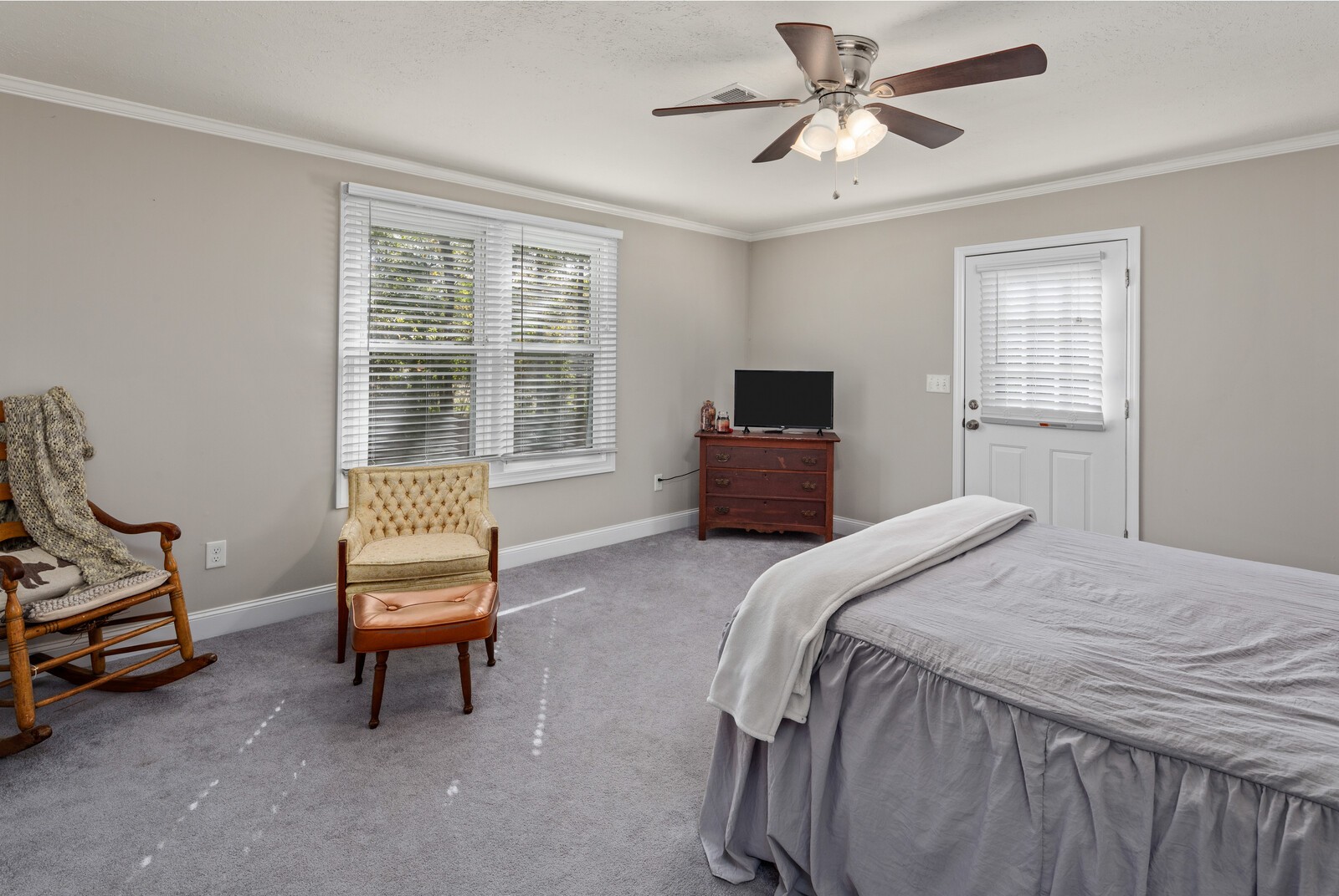 2531 Pleasant View Road Pleasant View, TN 37146 - Photo 18 of 35 a bedroom with a bed and a window