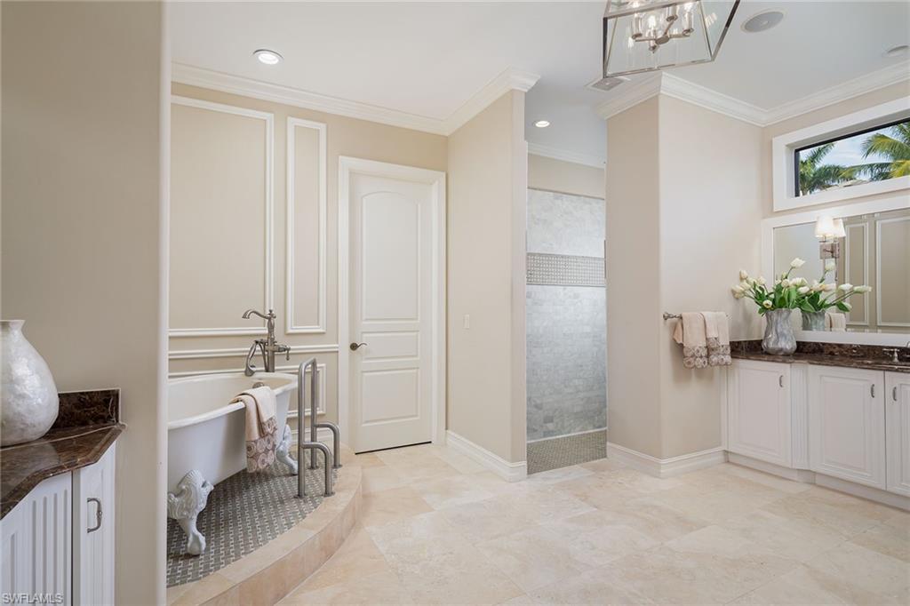 2354 Alexander Palm Naples, FL 34105 - Photo 27 of 44