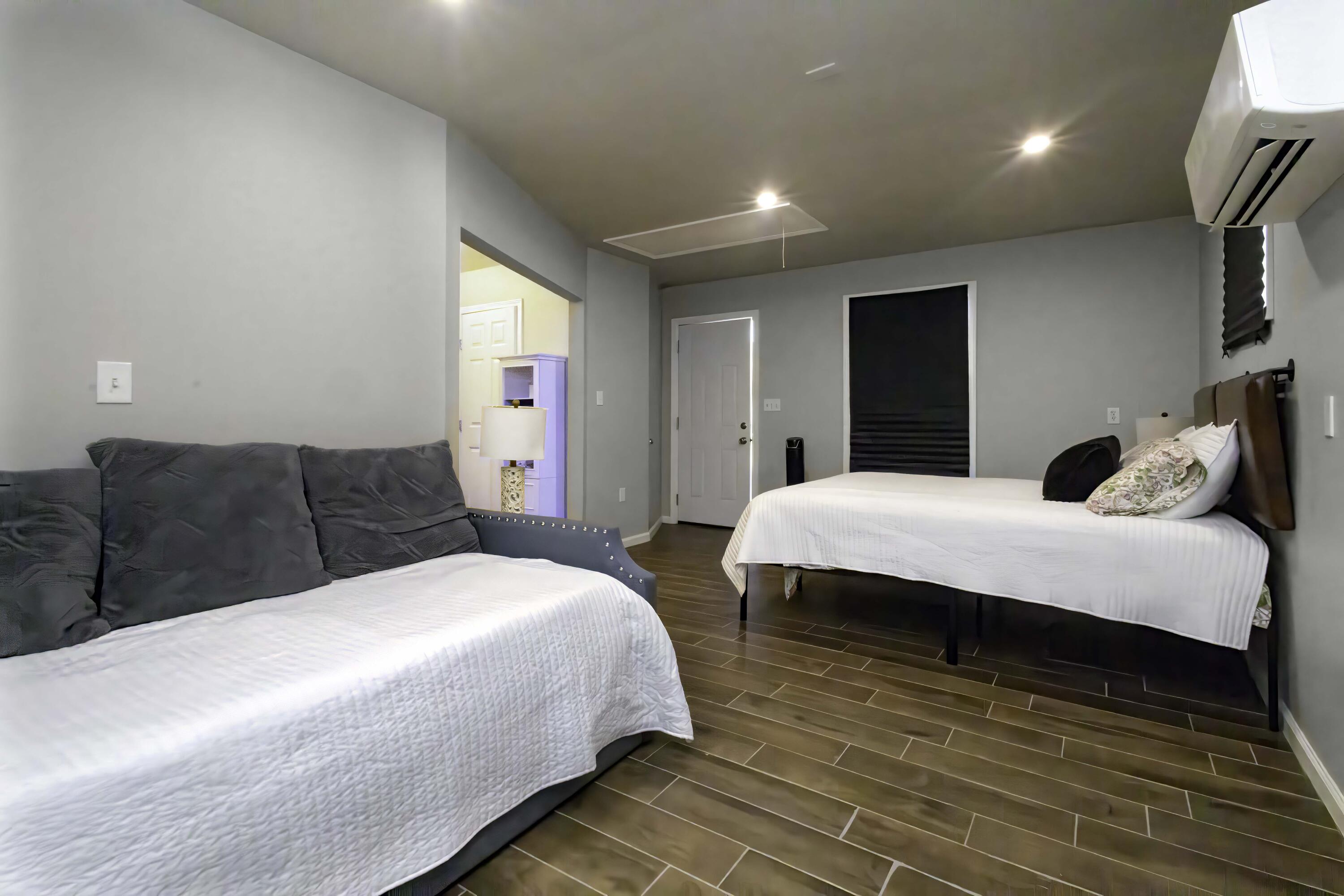 5101 2nd Street Lubbock, TX 79416 - Photo 38 of 41 Guest House