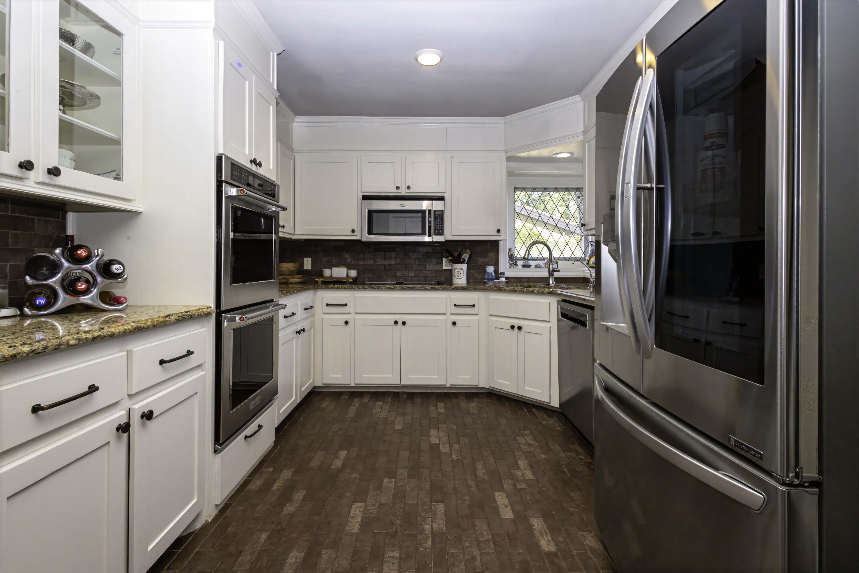 5101 2nd Street Lubbock, TX 79416 - Photo 9 of 41 Kitchen