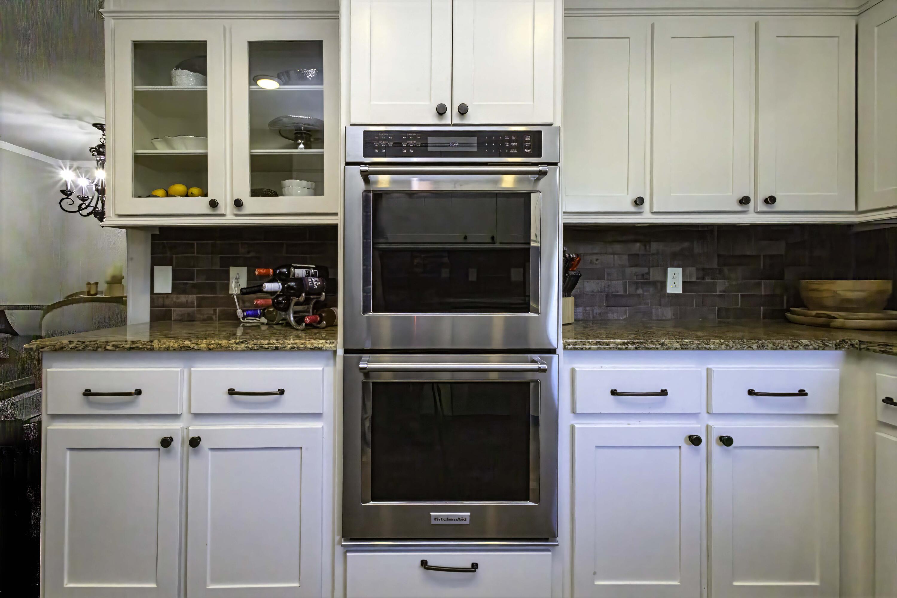 5101 2nd Street Lubbock, TX 79416 - Photo 10 of 41 Double Ovens