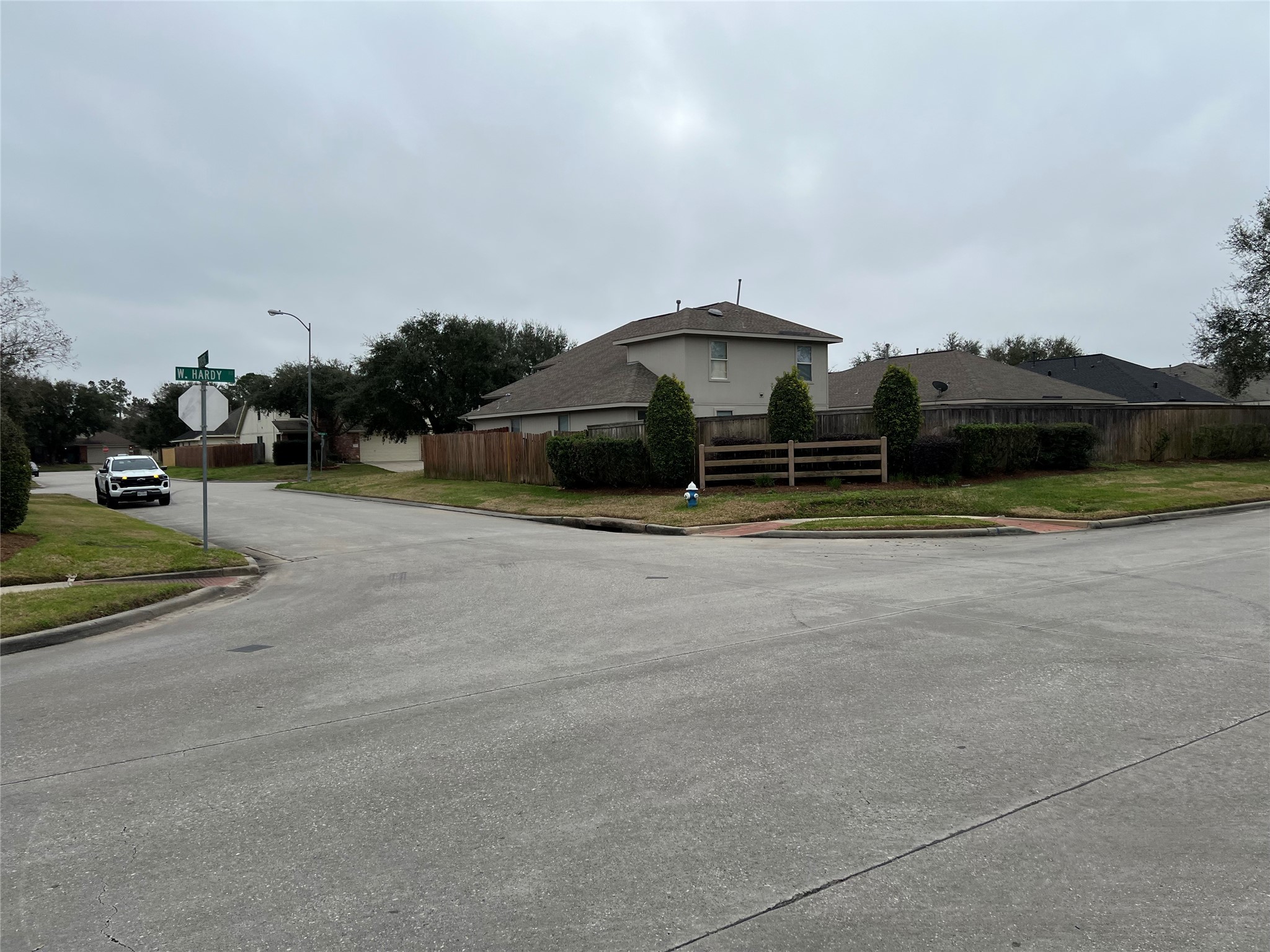 20002 Karlanda Lane Houston, TX 77073 - Photo 5 of 24 a house with a yard