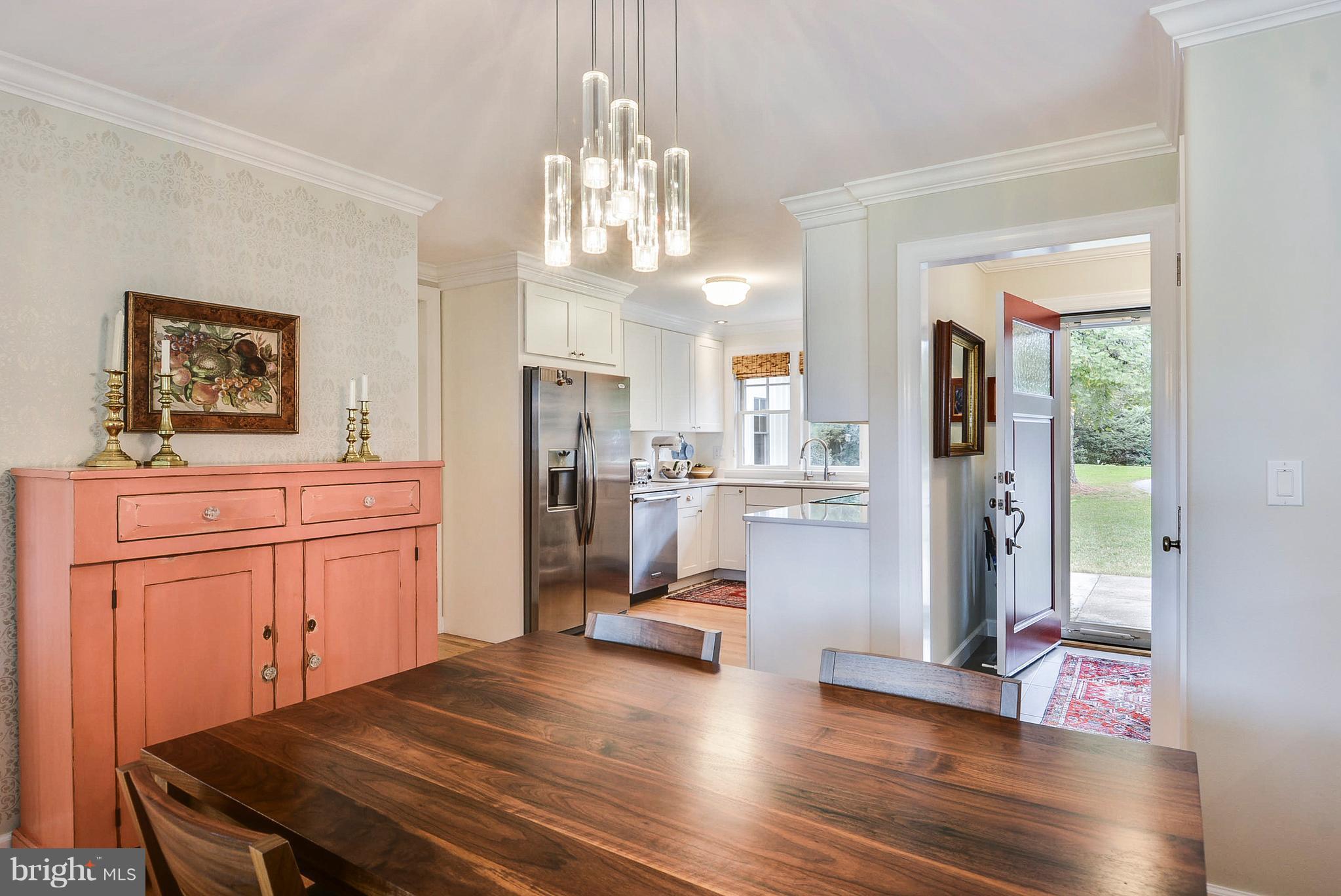 25946 River Road Newcomb, MD 21653 - Photo 11 of 30 Looking toward front entry & kitchen