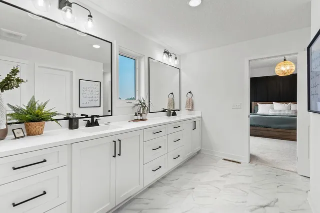 $999,900 | 1130 Griffin Avenue, Mahtomedi, MN 55115