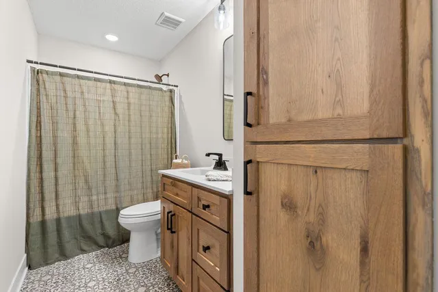 $999,900 | 1130 Griffin Avenue, Mahtomedi, MN 55115