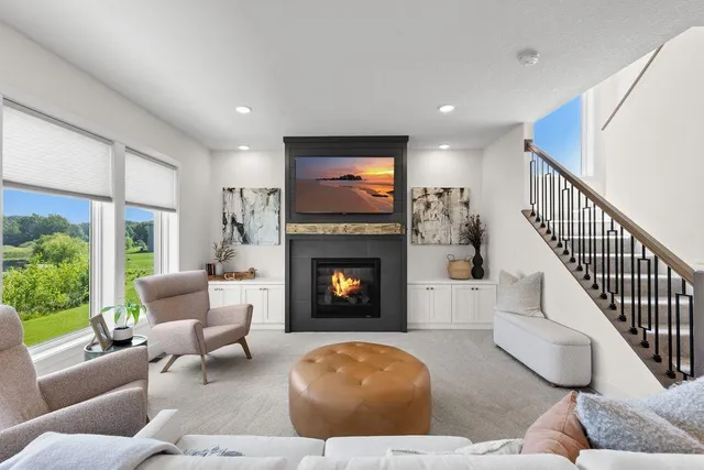 $999,900 | 1130 Griffin Avenue, Mahtomedi, MN 55115