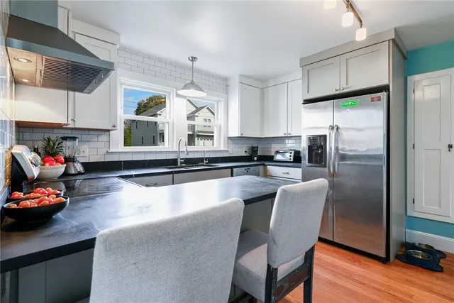 $4,000 | 110 Orchard Avenue, Middletown, RI 02842