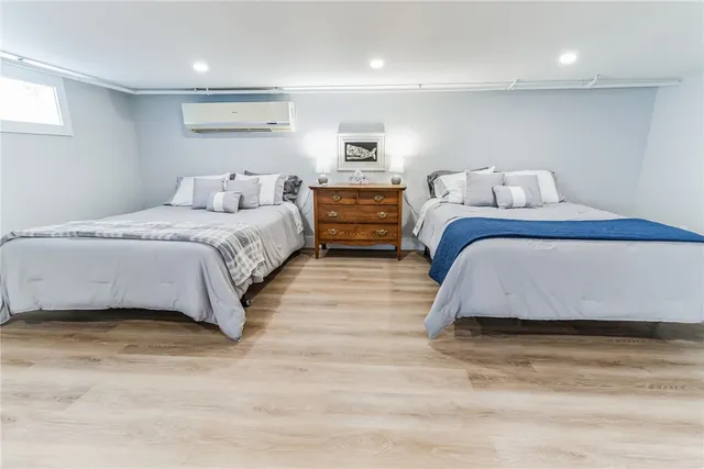 $4,000 | 110 Orchard Avenue, Middletown, RI 02842