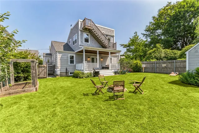 $4,000 | 110 Orchard Avenue, Middletown, RI 02842