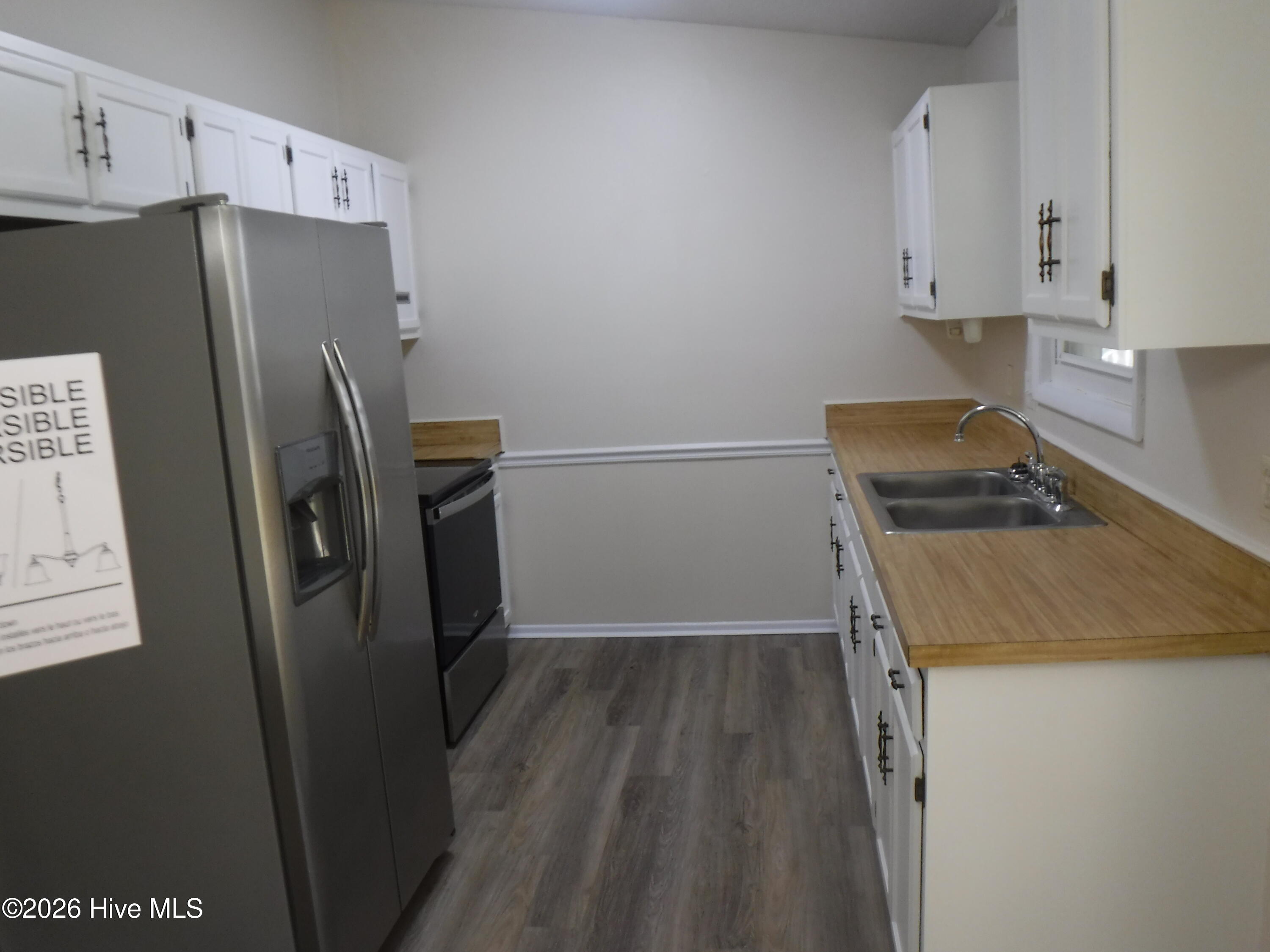 624 Shadowridge Road Jacksonville, NC 28546 - Photo 6 of 17