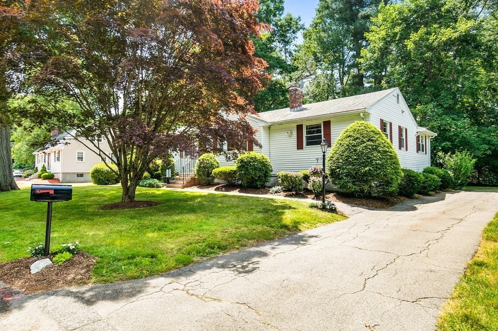 109 Spallus Road Stoughton, MA 02072 - Photo 30 of 41