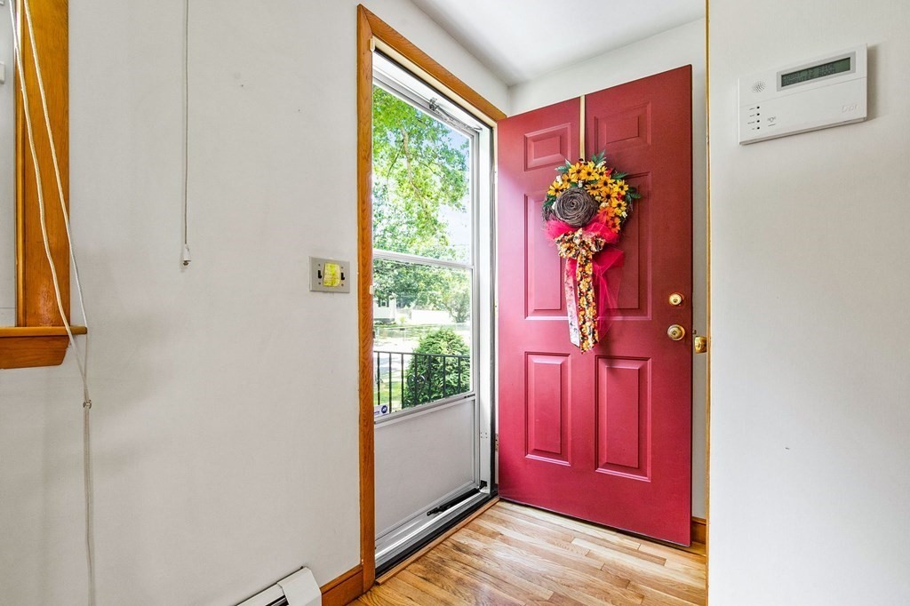 109 Spallus Road Stoughton, MA 02072 - Photo 6 of 41