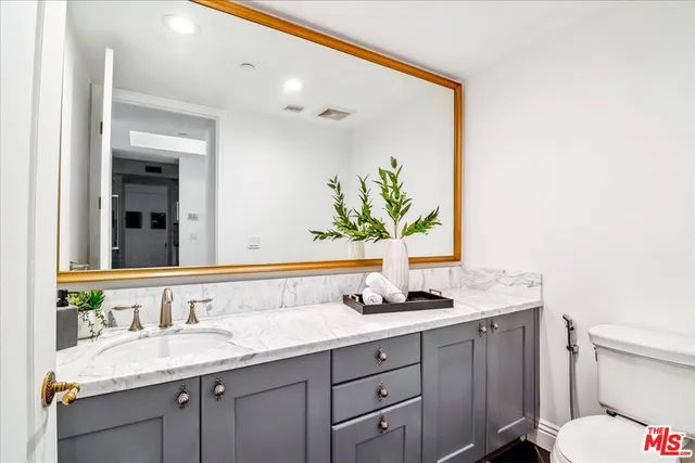 $1,399,000 | 261 South Reeves Drive, Unit 304, Beverly Hills, CA 90212