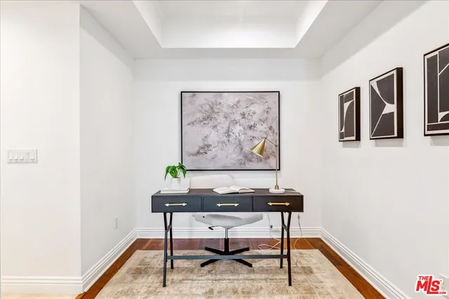 $1,399,000 | 261 South Reeves Drive, Unit 304, Beverly Hills, CA 90212