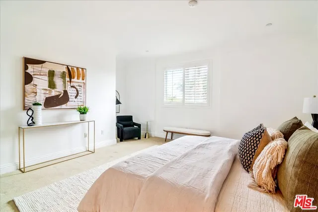 $1,399,000 | 261 South Reeves Drive, Unit 304, Beverly Hills, CA 90212