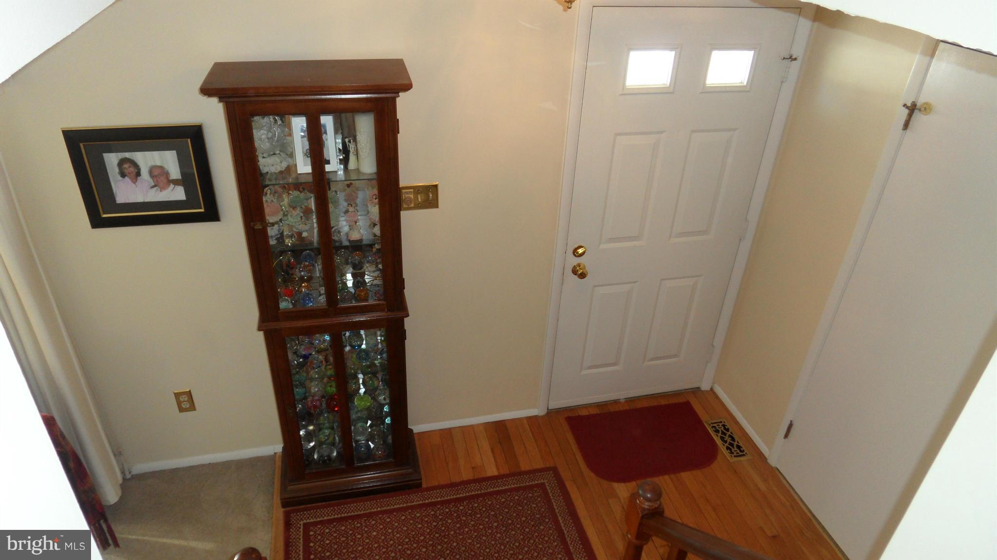 420 Belle Grove Road Gaithersburg, MD 20877 - Photo 3 of 30 Interior (General)