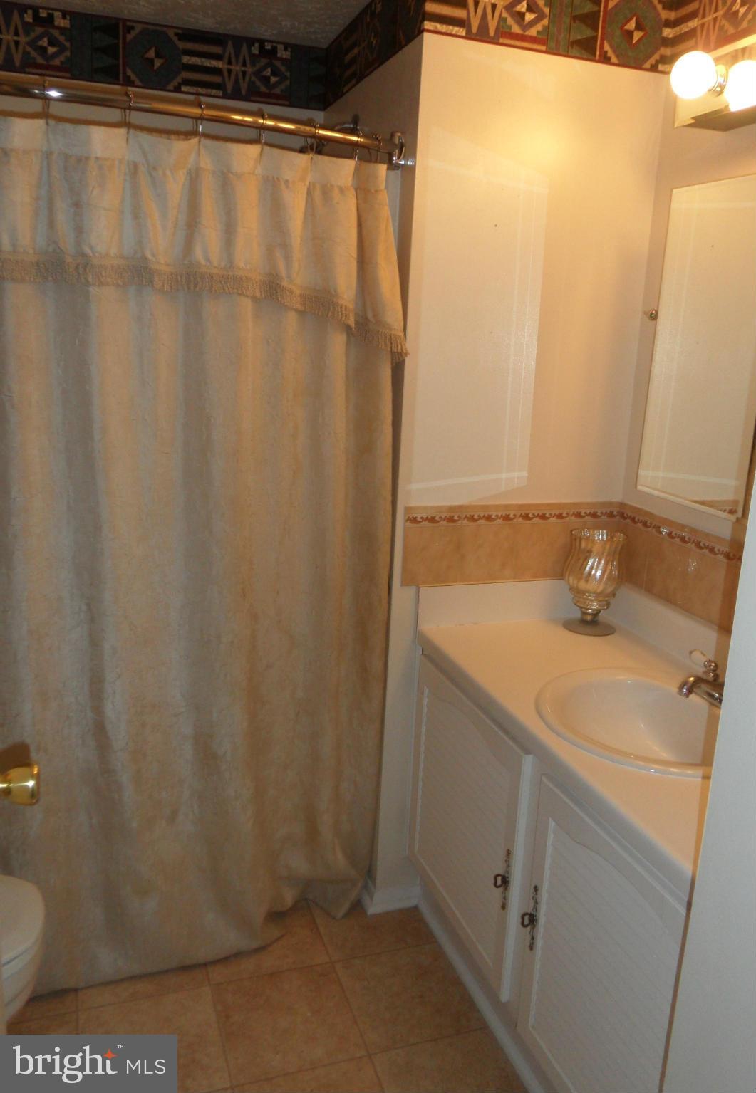 420 Belle Grove Road Gaithersburg, MD 20877 - Photo 23 of 30 Bath