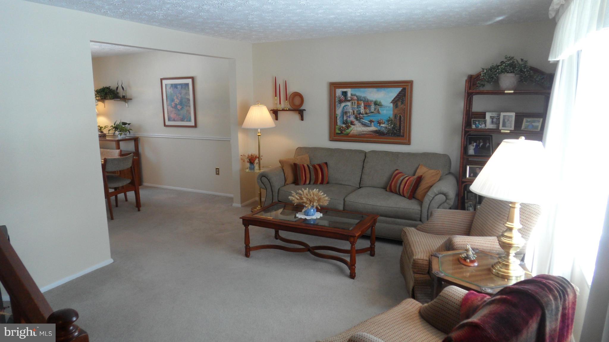 420 Belle Grove Road Gaithersburg, MD 20877 - Photo 5 of 30 Living Room