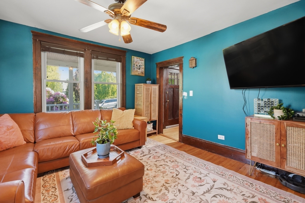 22 Merrill Road Worcester, MA 01606 - Photo 6 of 40