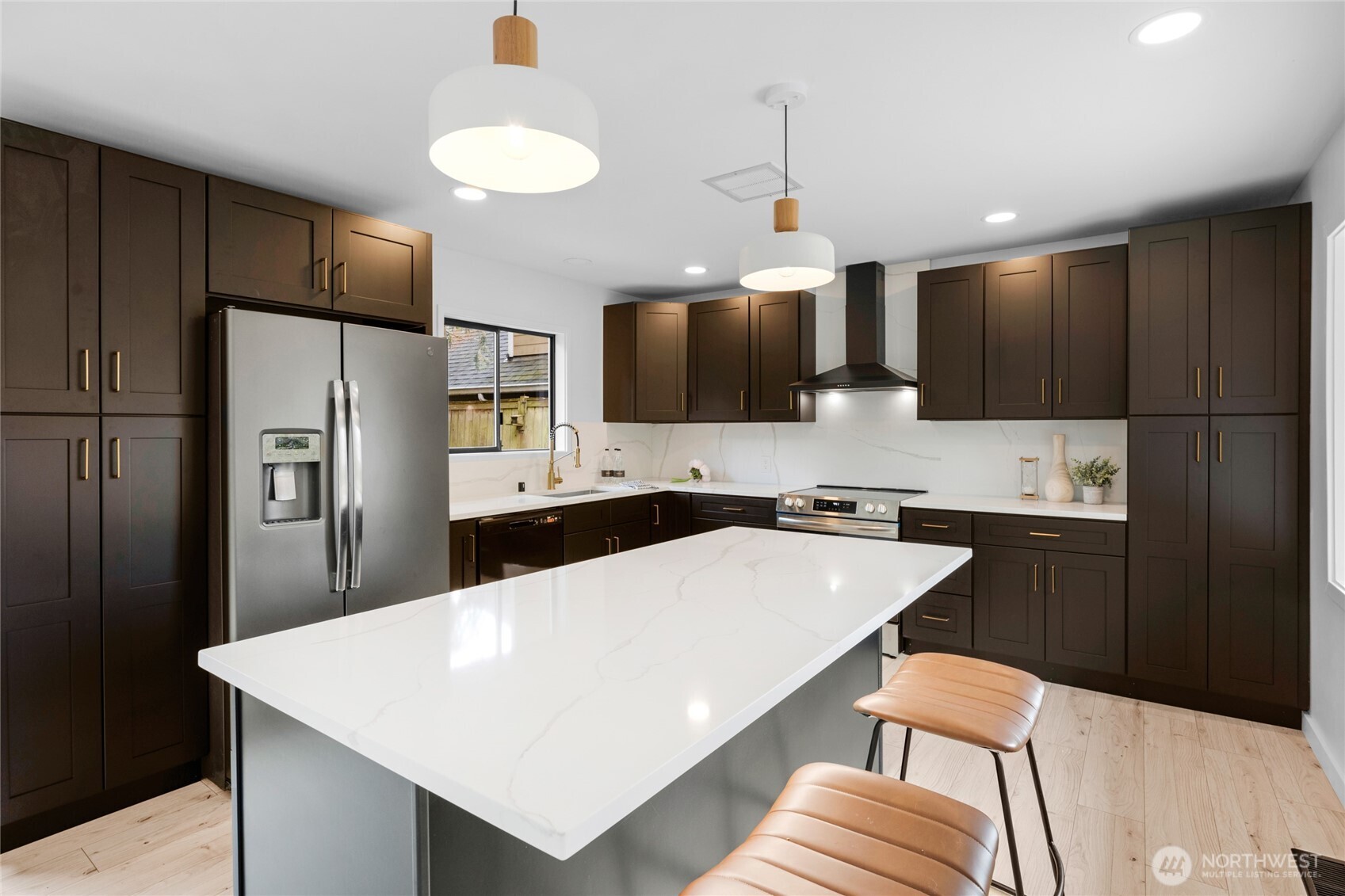 406 Center Place Everett, WA 98203 - Photo 11 of 28