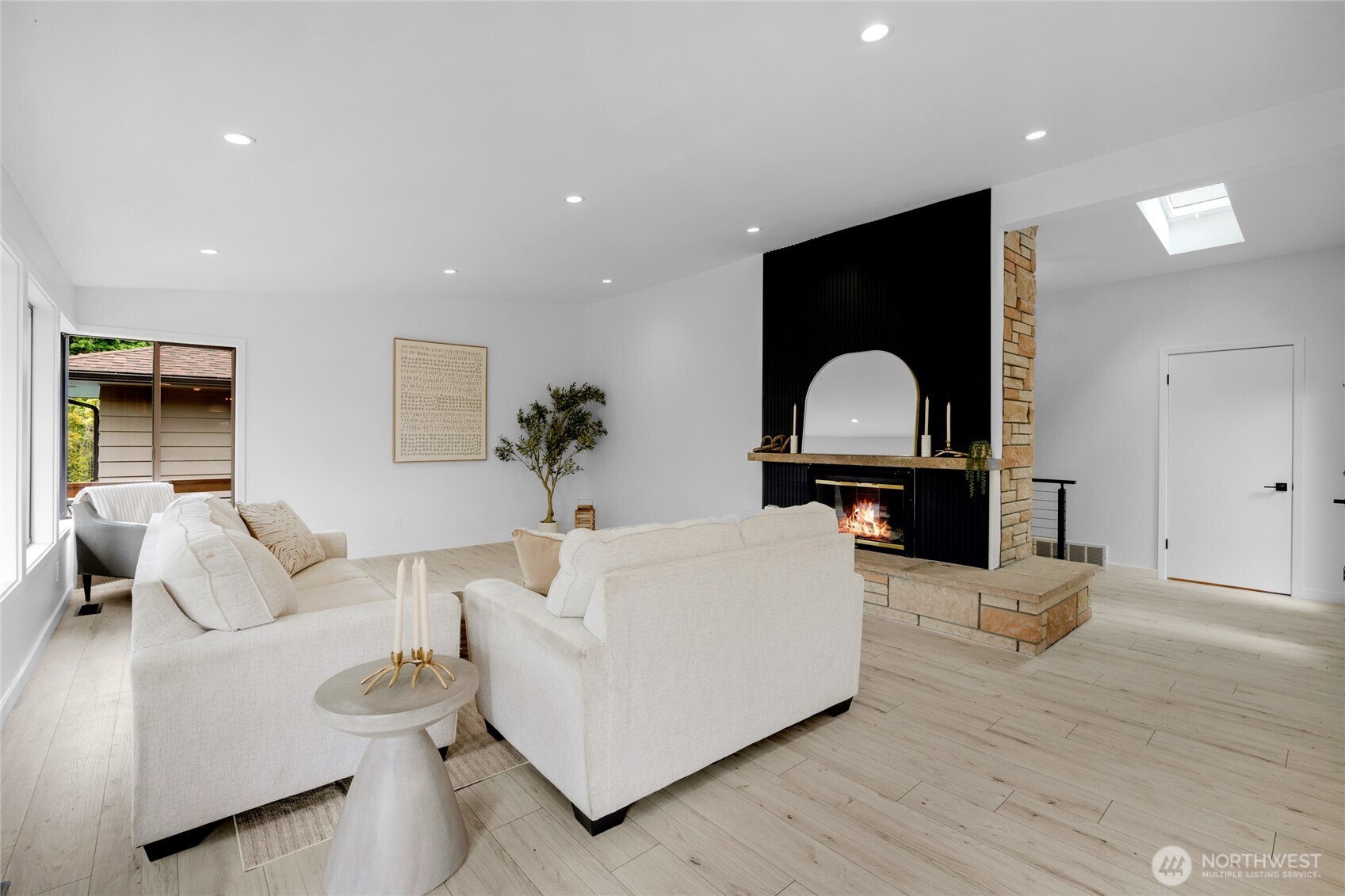 406 Center Place Everett, WA 98203 - Photo 15 of 28