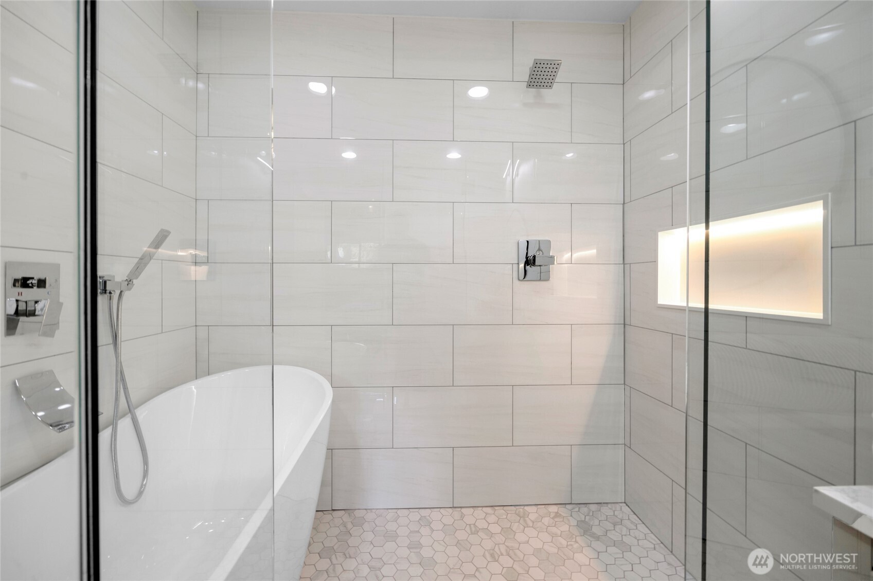 406 Center Place Everett, WA 98203 - Photo 17 of 28