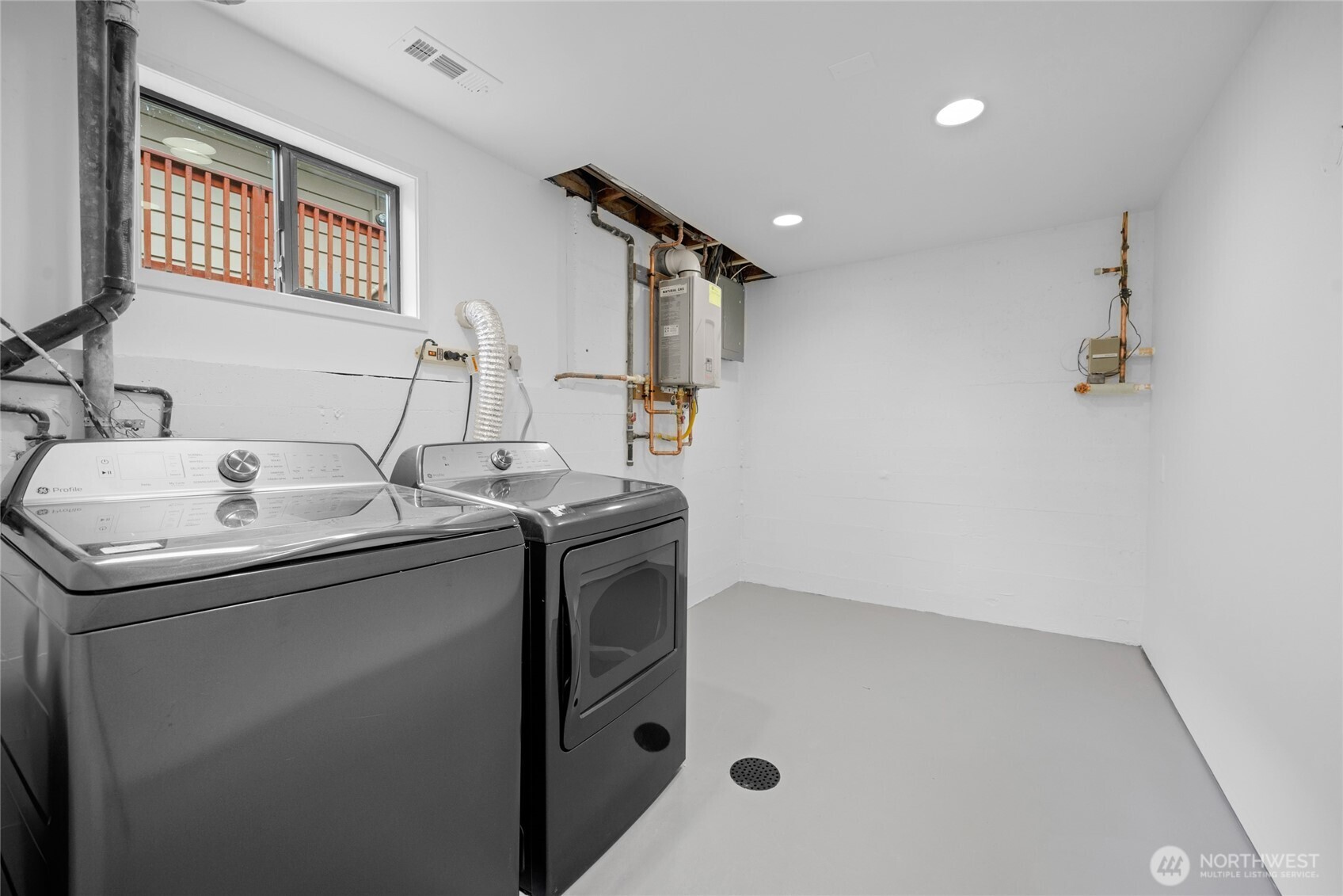 406 Center Place Everett, WA 98203 - Photo 28 of 28