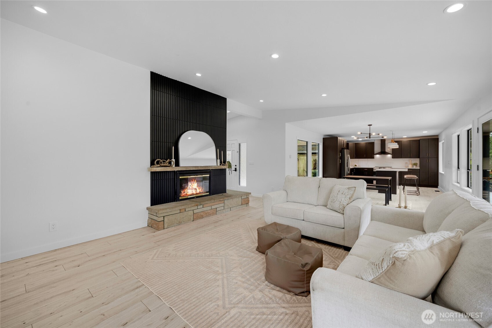 406 Center Place Everett, WA 98203 - Photo 10 of 28