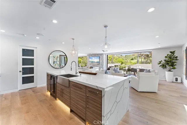 $16,250,000 | 552 Seaward Road, Corona del Mar, CA 92625