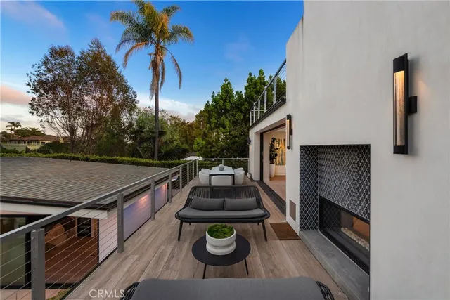 $16,250,000 | 552 Seaward Road, Corona del Mar, CA 92625