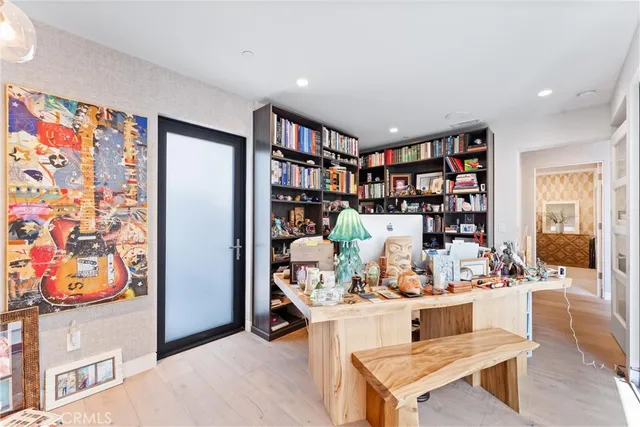 $16,250,000 | 552 Seaward Road, Corona del Mar, CA 92625