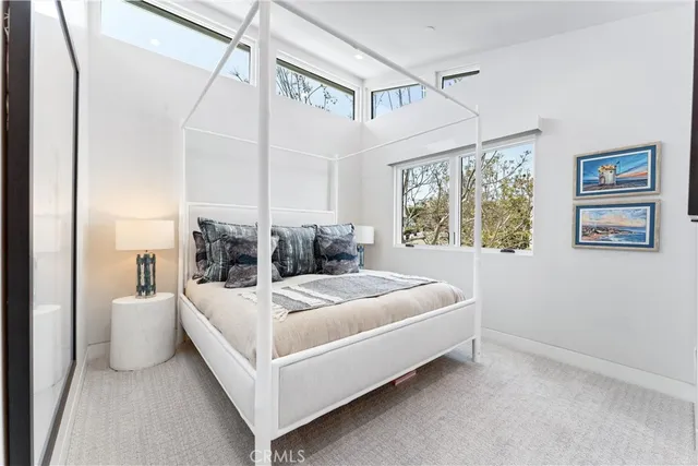 $16,250,000 | 552 Seaward Road, Corona del Mar, CA 92625