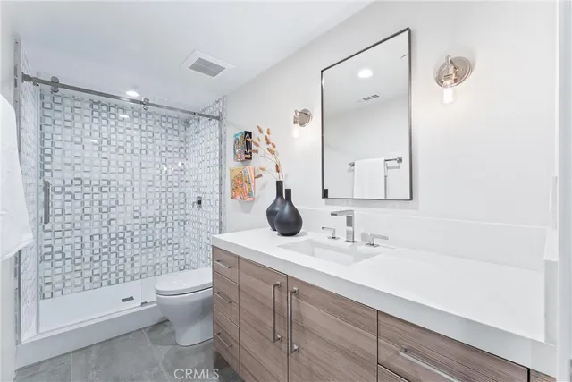 $16,250,000 | 552 Seaward Road, Corona del Mar, CA 92625