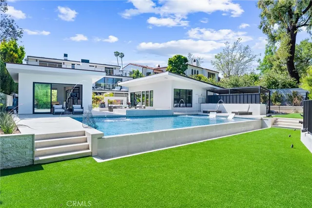 $16,250,000 | 552 Seaward Road, Corona del Mar, CA 92625