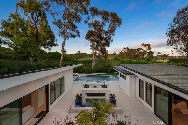 $16,250,000 | 552 Seaward Road, Corona del Mar, CA 92625
