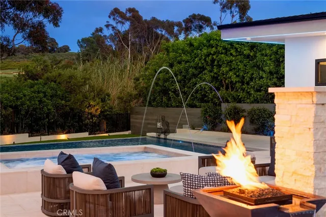 $16,250,000 | 552 Seaward Road, Corona del Mar, CA 92625