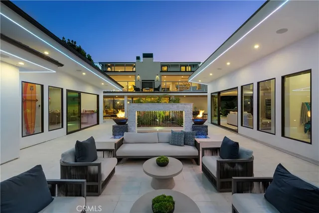 $16,250,000 | 552 Seaward Road, Corona del Mar, CA 92625