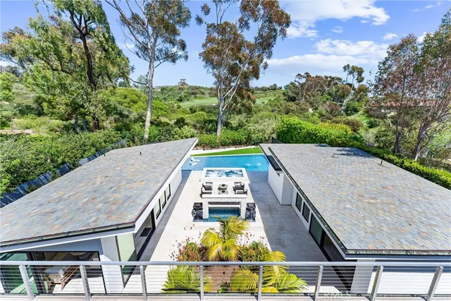 $16,250,000 | 552 Seaward Road, Corona del Mar, CA 92625