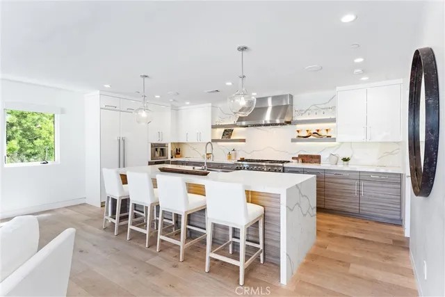 $16,250,000 | 552 Seaward Road, Corona del Mar, CA 92625