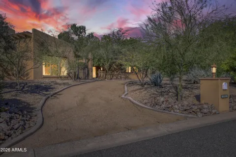 $3,475,000 | 4912 East Arroyo Verde Drive, Unit 8, Paradise Valley, AZ 85253