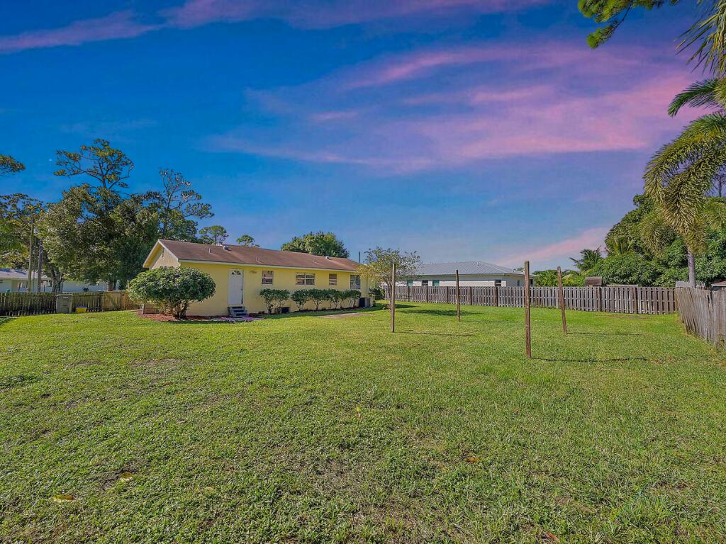 6833 2nd Street Jupiter, FL 33458 - Photo 24 of 30 Fenced backyard