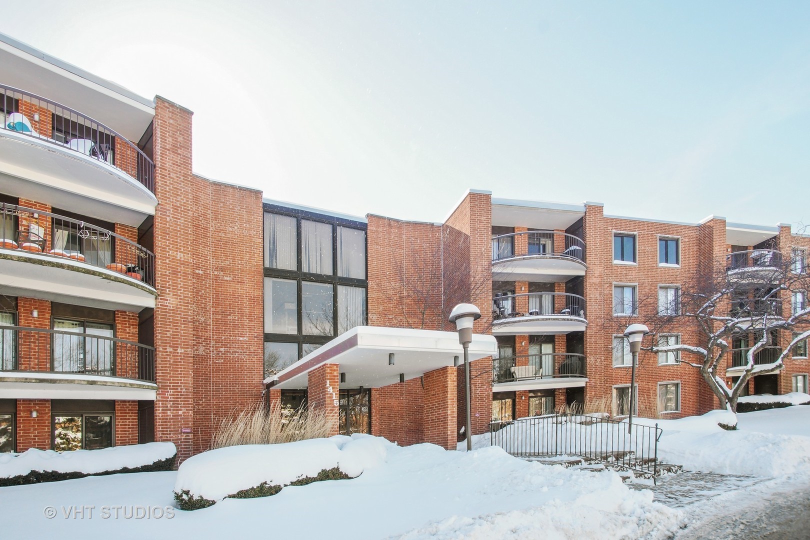 1415 East Central Road, Unit 206A Arlington Heights, IL 60005 - Photo 1 of 18