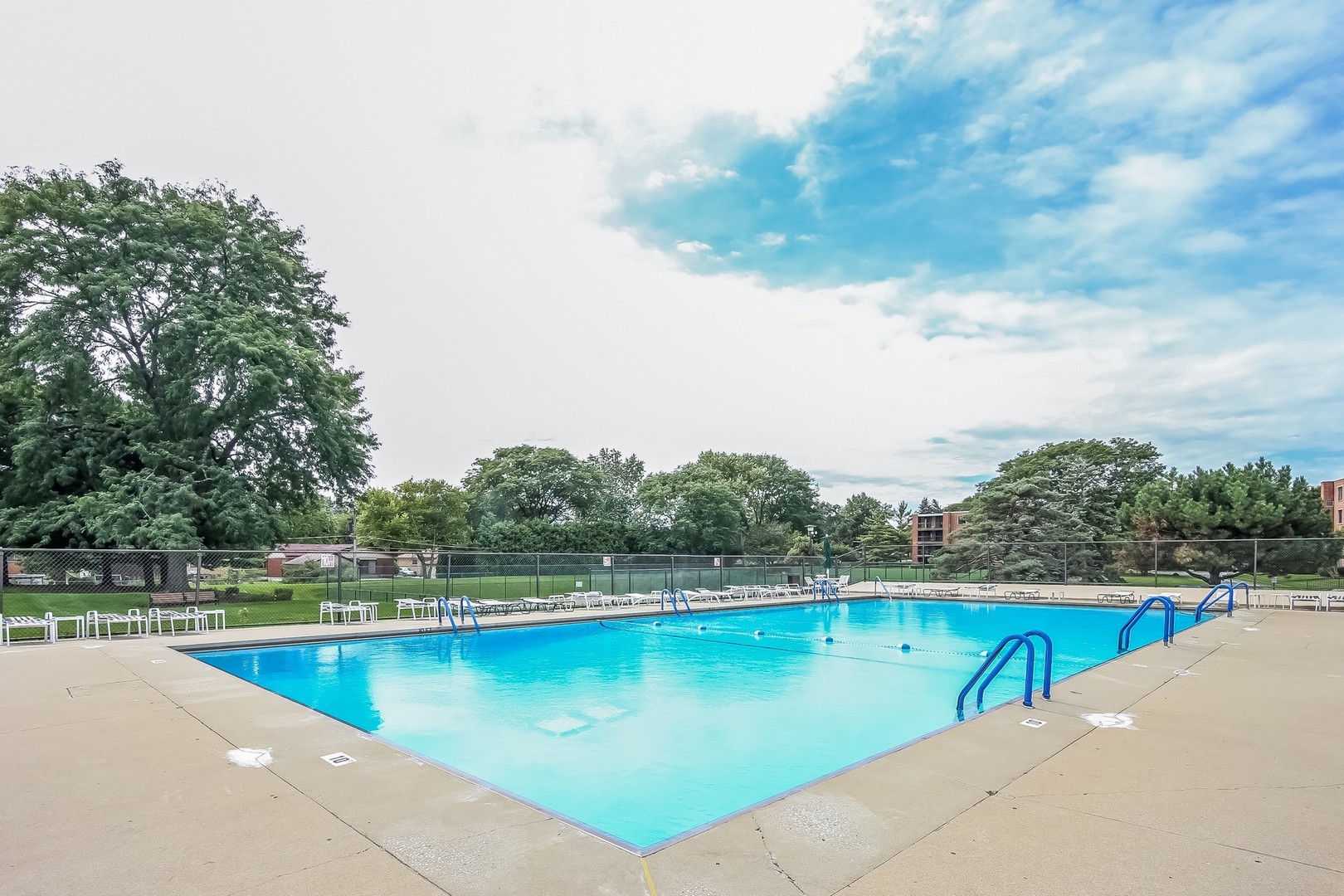 1415 East Central Road, Unit 206A Arlington Heights, IL 60005 - Photo 14 of 18