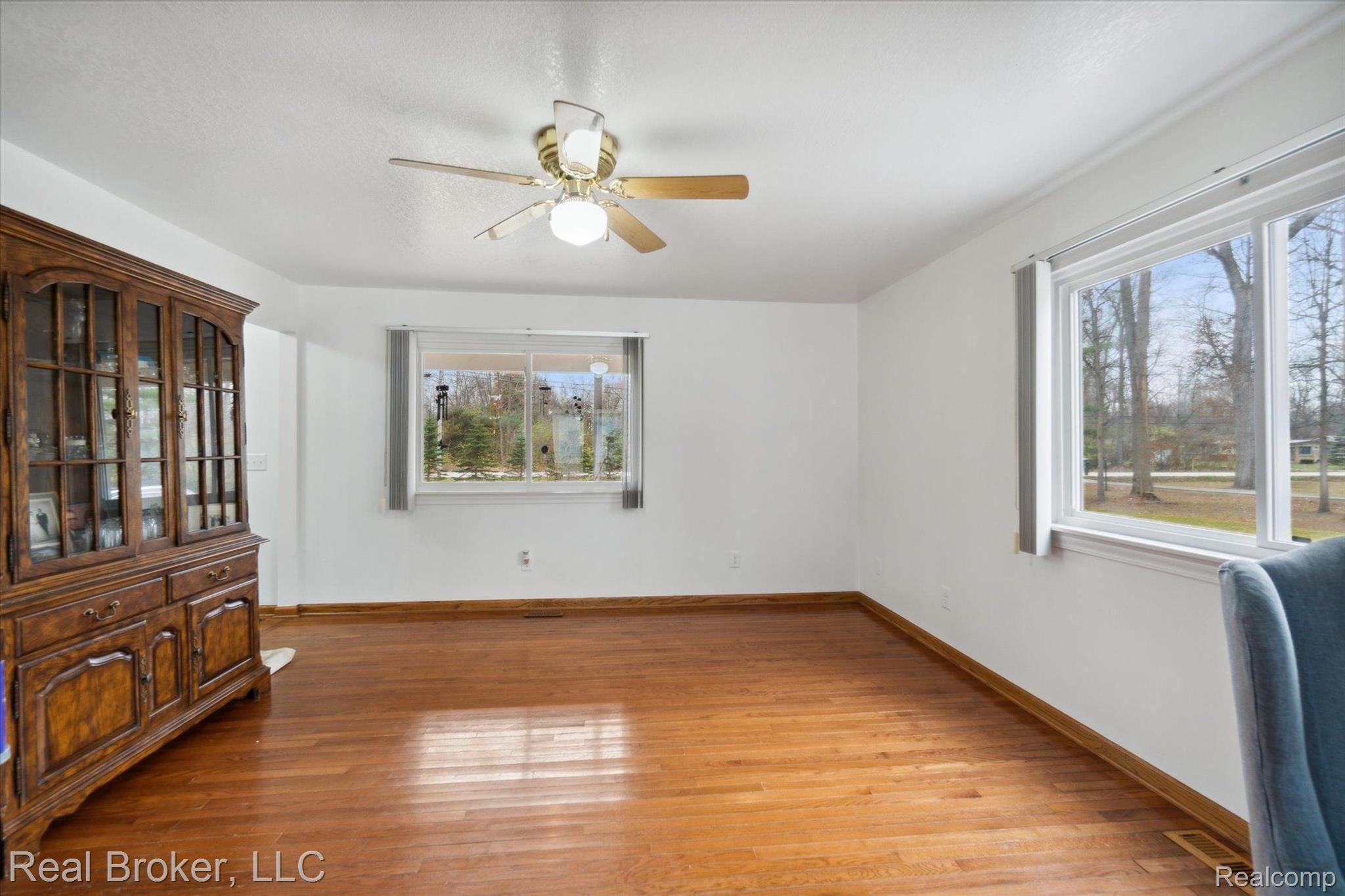10243 Judd Road Willis, MI 48191 - Photo 6 of 48 Gallery Image 6
