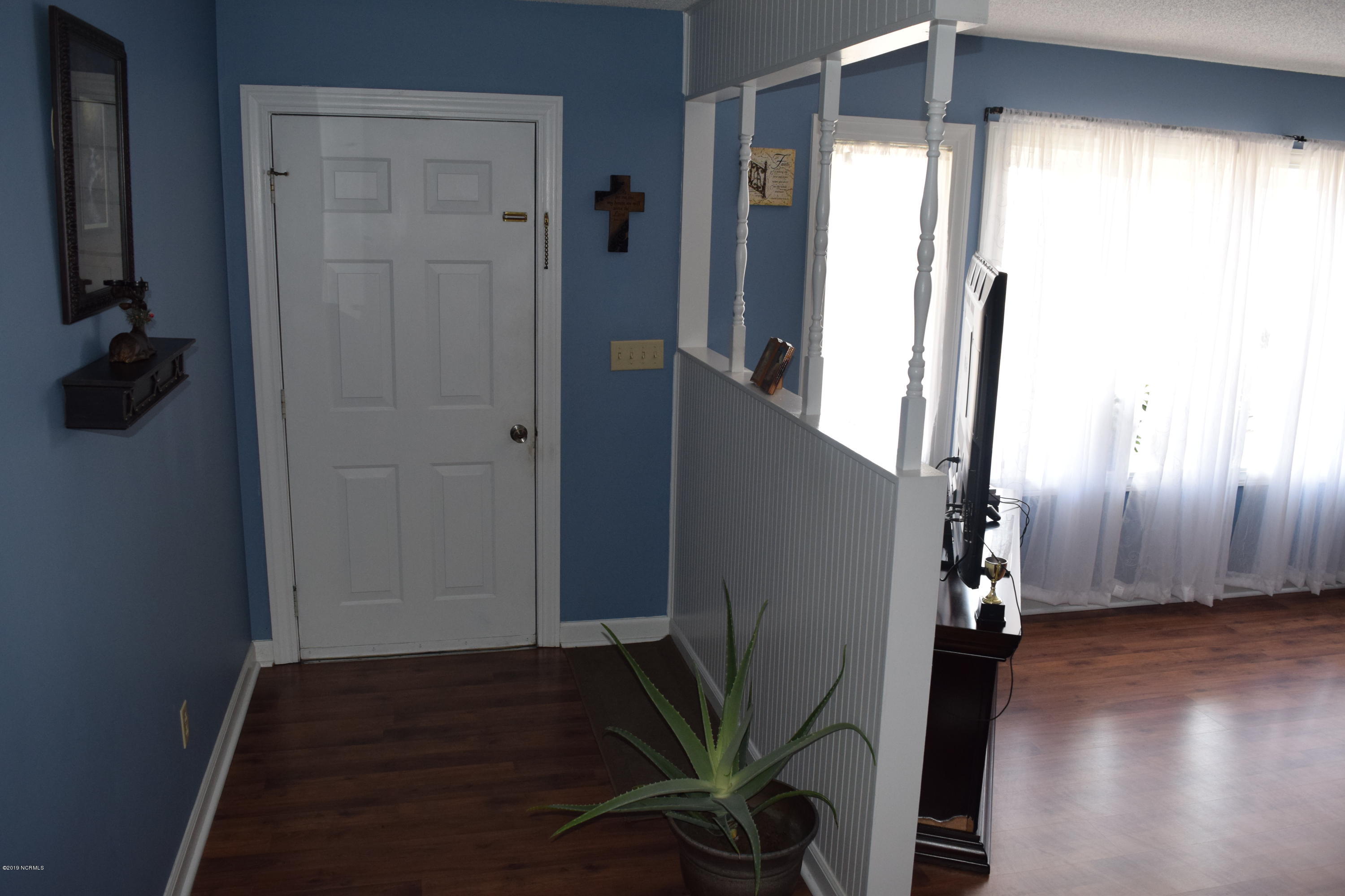 189 Comfort Road Richlands, NC 28574 - Photo 4 of 22 DSC_0543