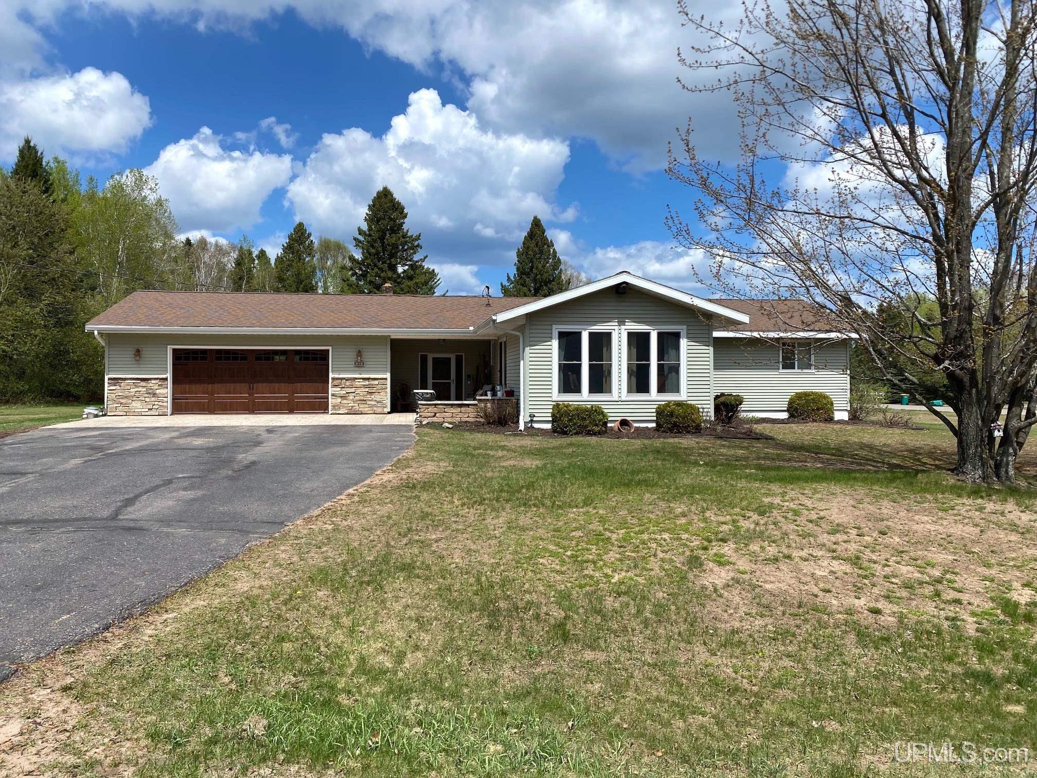 105 Ridge Lane Marquette, MI 49855 - Photo 1 of 78 Gallery Image 1