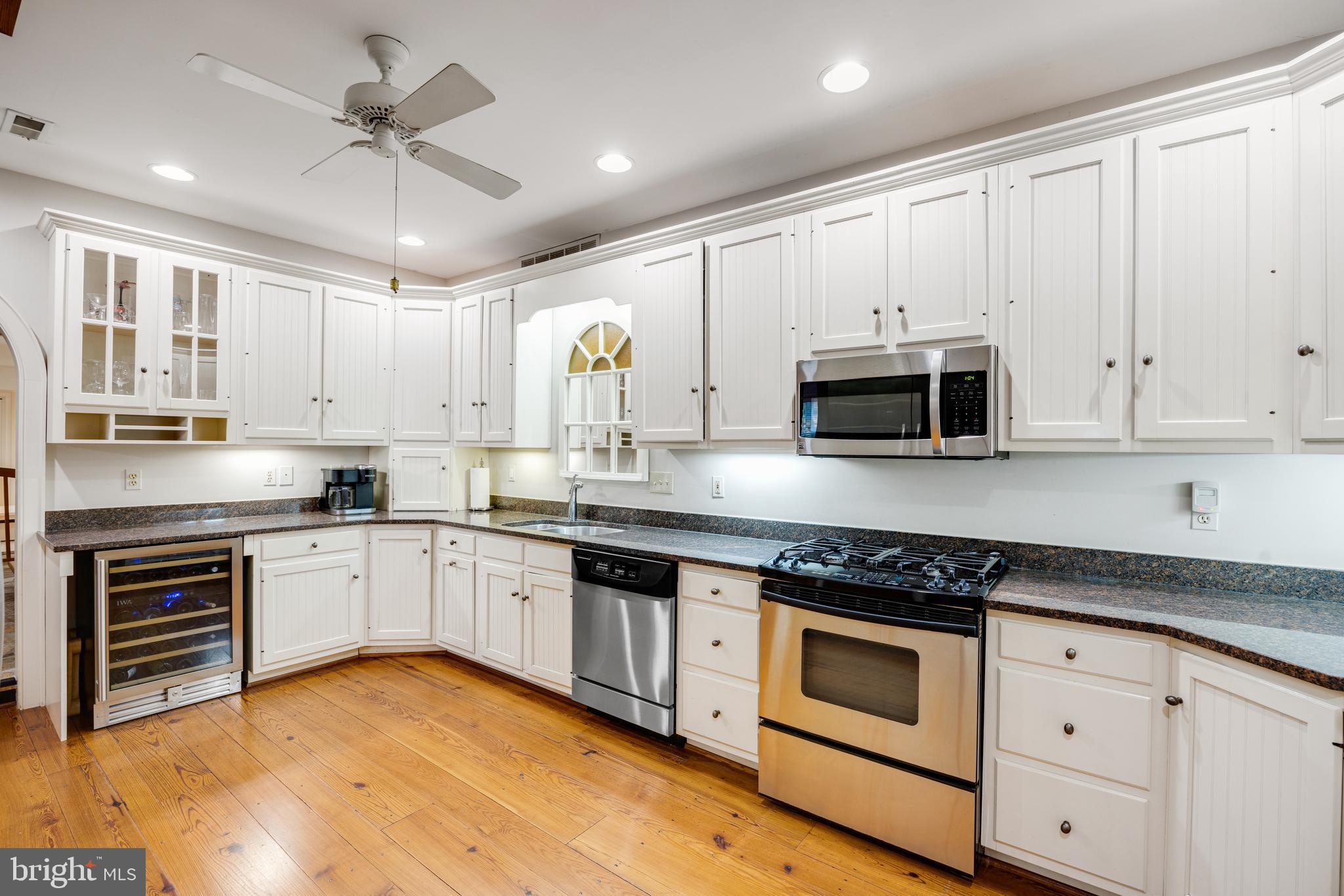 651 Hendler Road Severna Park, MD 21146 - Photo 8 of 77