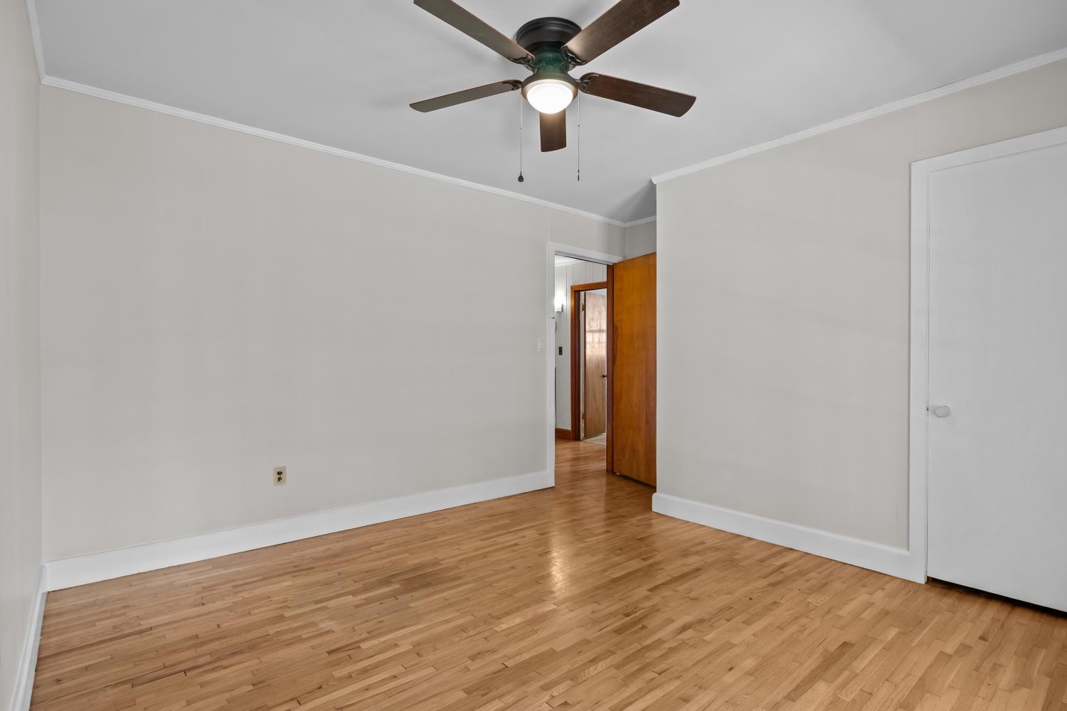 1260 Clydeton Road Waverly, TN 37185 - Photo 23 of 41 a view of an empty room with wooden floor