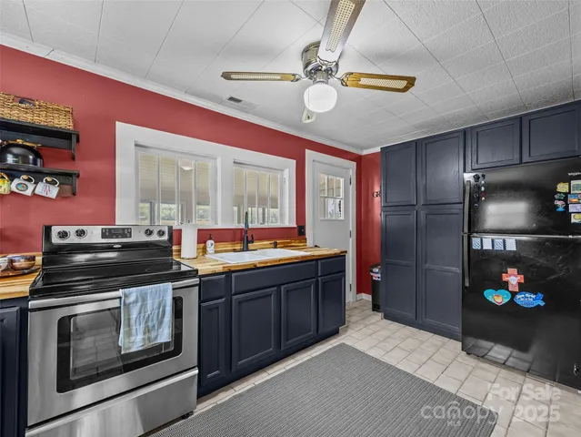 $1,190,000 | 1305 Halltown Road, Spruce Pine, NC 28777